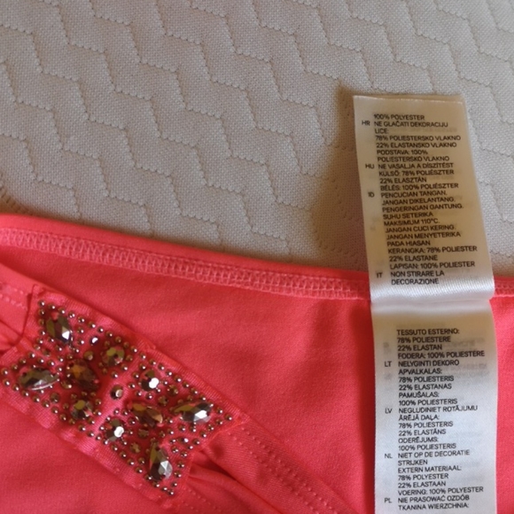 Bikini - Picture 6 of 6